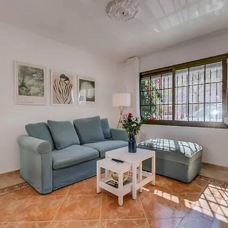 125- Beautiful Andalusian House With Private Patio *
