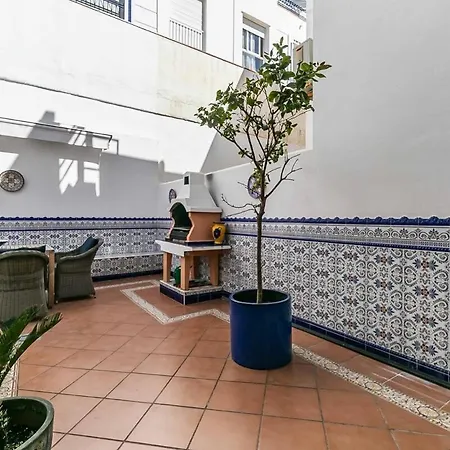 125- Beautiful Andalusian House With Private Patio Сasa de vacaciones *